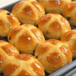 DELICIOUS SOFT HOT CROSS BUNS