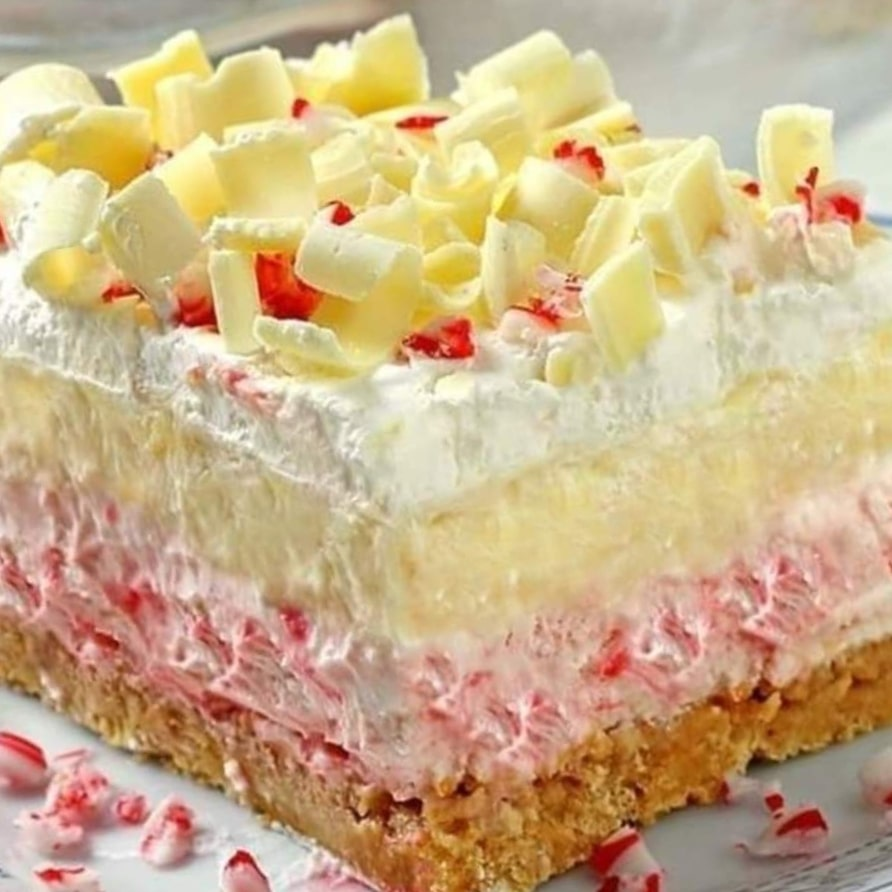 NO BAKE WHITE CHOCOLATE PEPPERMINT LASAGNA