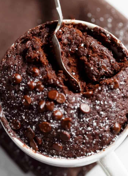 LOW FAT CHOCOLATE MUG CAKE