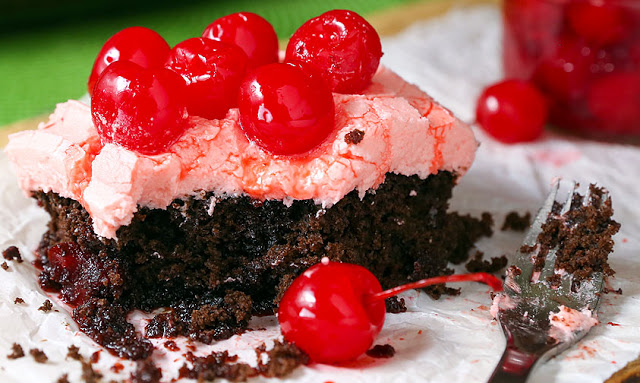 Flavourful Cherry Chocolate Cake