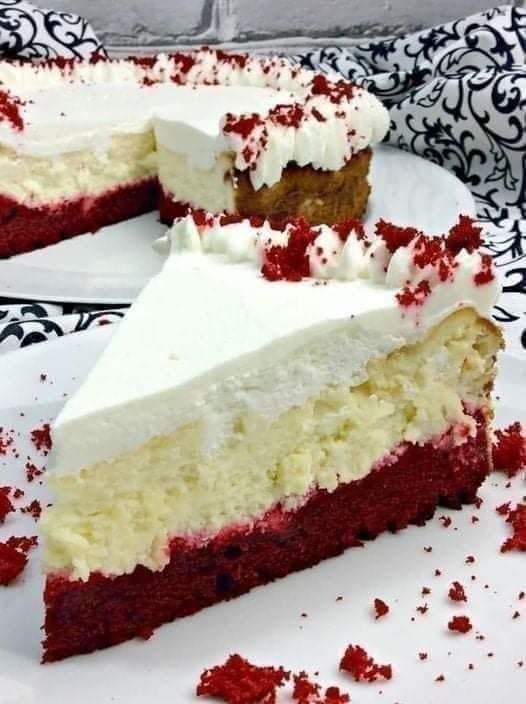 Red Velvet Cheesecake